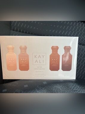 Musk Obsessions Miniature Set — Rose Gold Gift Box
